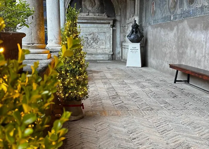 Santa Maria La Nova - 32