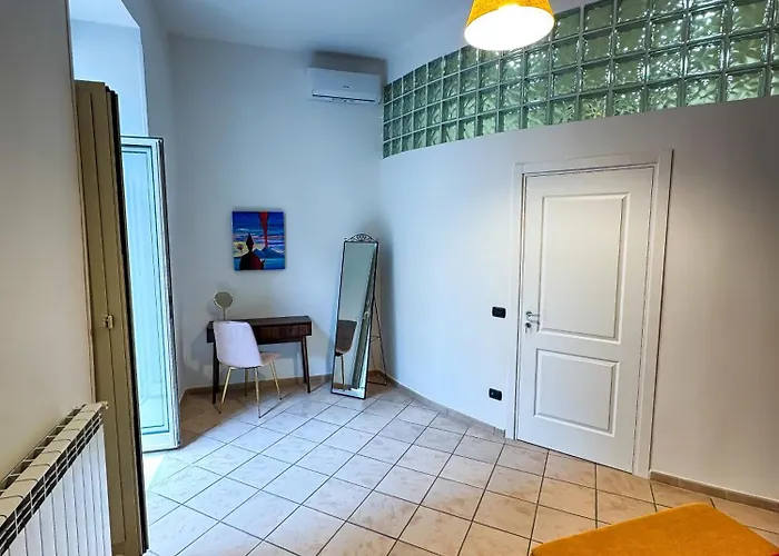 בית נופש Santa Maria La Nova - 32 נאפולי