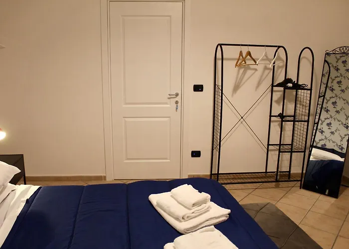 בית נופש Santa Maria La Nova - 32 נאפולי